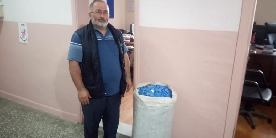 Milli Eğitim personelinden ’Kapaklar çöp değil, umut olsun’ kampanyasına destek
