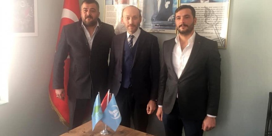 Dinar Ülkü Ocaklarında bayrak değişimi