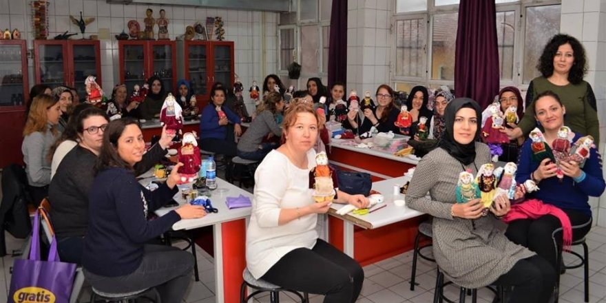 Milas’ta ek gelir sağlamak amacıyla ‘Dolgu Bez Bebek’ kursu