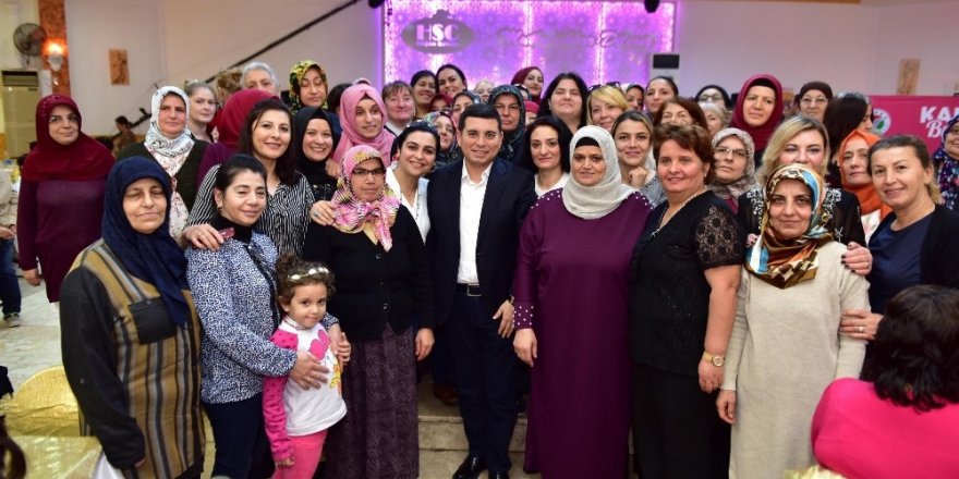 Tütüncü, kadınlar buluşmasına katıldı