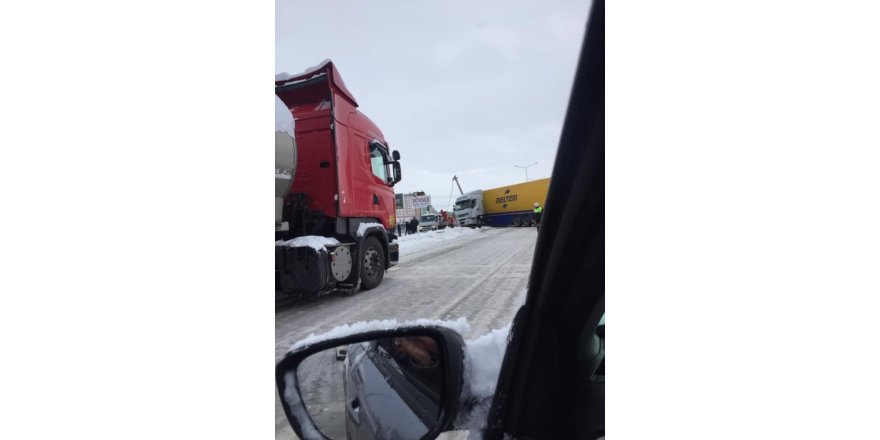 Afyonkarahisar-Kütahya karayolu trafiğe kapandı