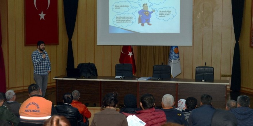 Akdeniz Belediyesi personeline iş güvenliği eğitimi