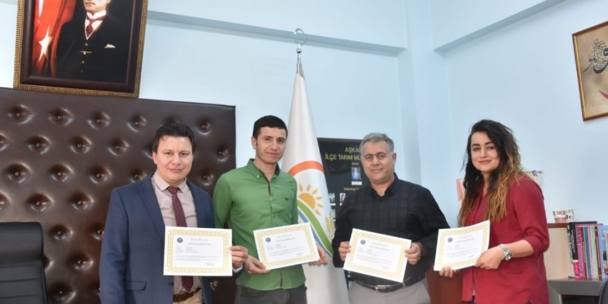 Üstün başarı belgesi aldılar