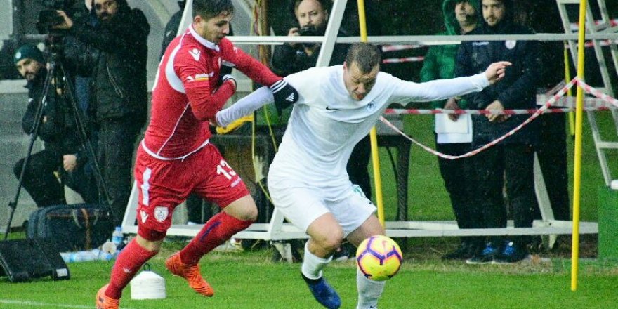 Konyaspor, Altınordu'ya yenildi