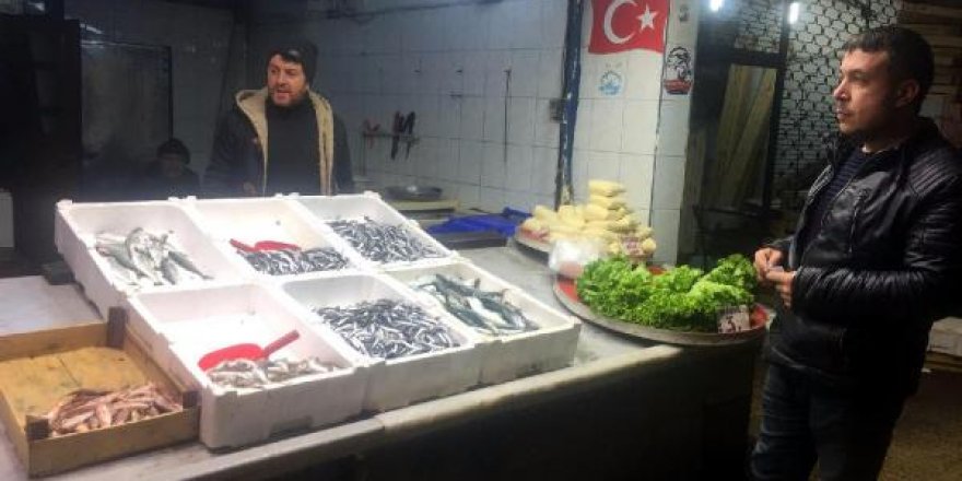 Soğuk havada balık tezgahları boş kaldı