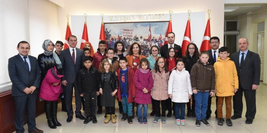Uşak’ta ’Başarı Sizden Ödül Bizden’ projesi