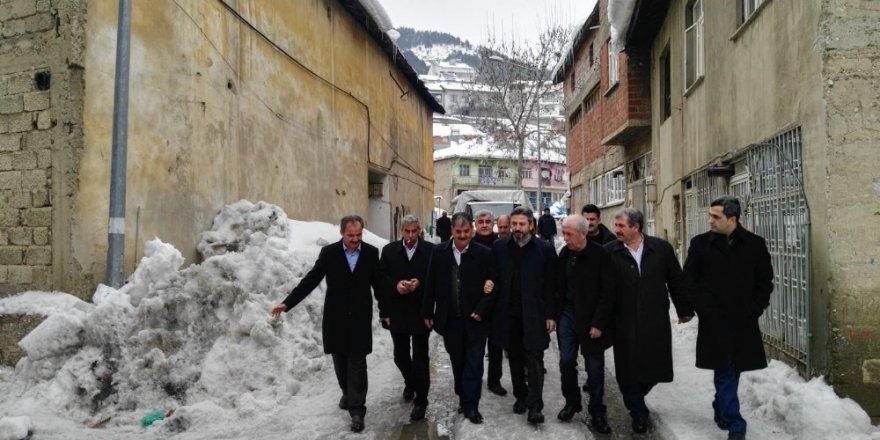 Milletvekilleri ilçeleri geziyor