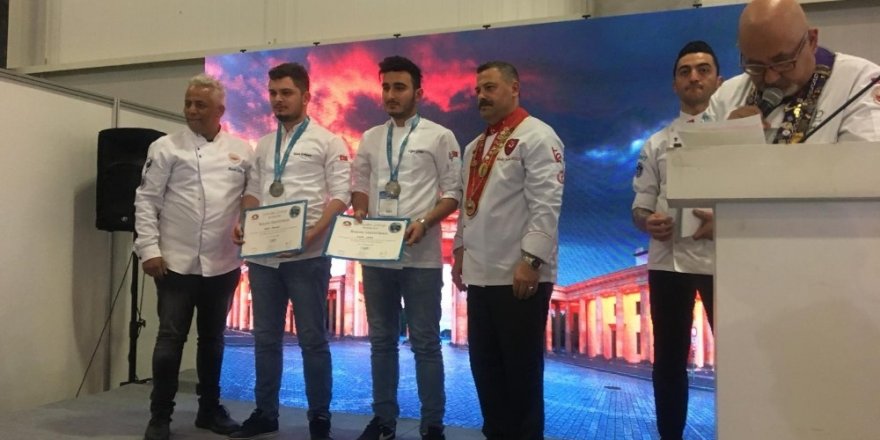 KBÜ’lü aşçılar Türkiye ikincisi oldu