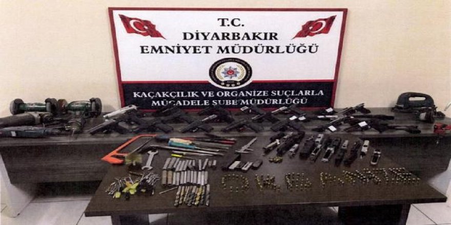 Silah kaçaklığı operasyonda cephanelik ele geçirildi