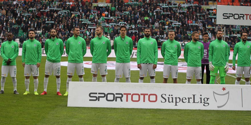 Konyasporlu futbolcular vasatı aşamadı