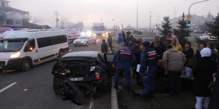 İşçi servisi kaza yaptı! Çok sayıda yaralı var