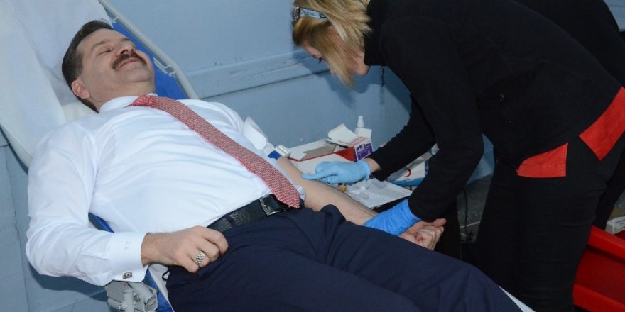 Balıkesir Lisesinde kök hücre ve kan bağış kampanyası