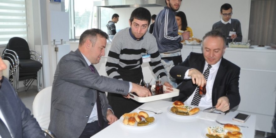 Özel öğrencilere ‘Servis Elemanı Yardımcılığı Kursu’