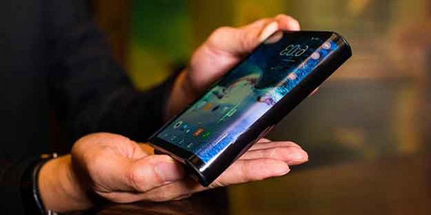 İlk katlanabilir telefon geliyor! Tarih verildi