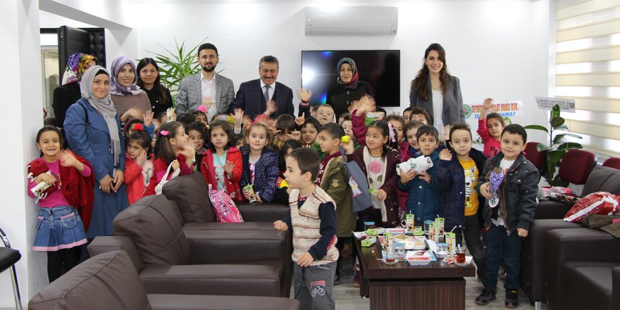 Konya'da anaokulu öğrencilerinden "Geleceğini Çöpe Atma" projesine destek