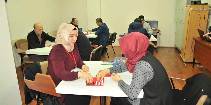 Karatay AKİP 'Öğretmen akademisi atölyesi' ile bir ilke daha imza attı