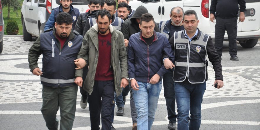 Akşehir’de uyuşturucu operasyonunda 5 zanlı tutuklandı