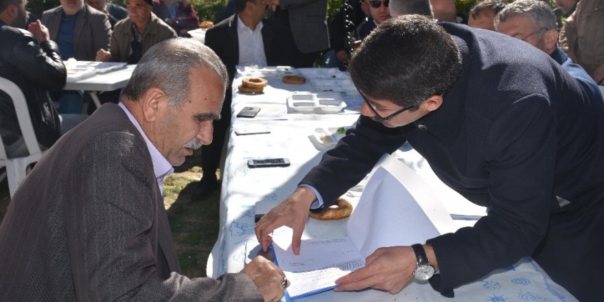 Başkan Çelik Tabane’nin ileri gelenleriyle kentsel dönüşümü konuştu