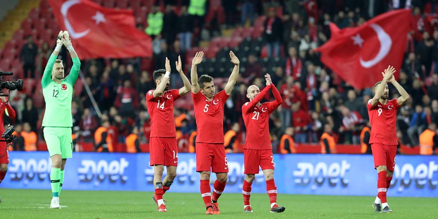 Başakşehir'de milli gurur