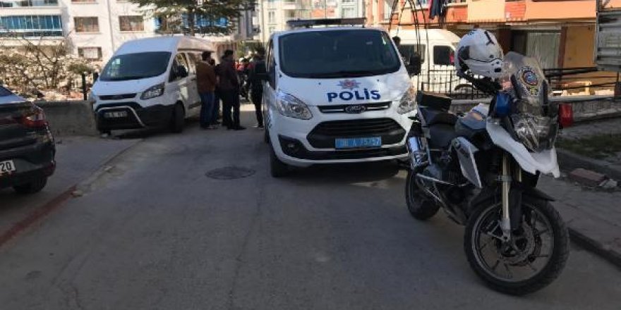 Çocukların oynadığı tüfek ateş aldı: 2 yaralı