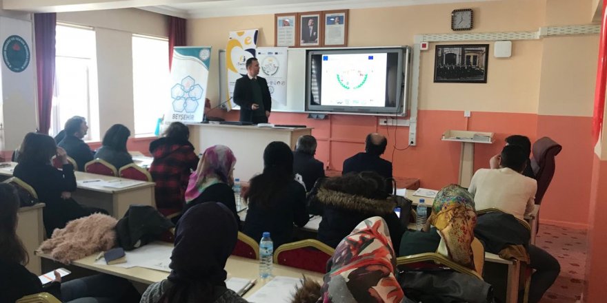 Beyşehir'de öğretmenlerİ bilgilendirme semineri düzenlendi