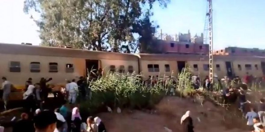 Mısır’da yolcu treni raydan çıktı: 30 yaralı