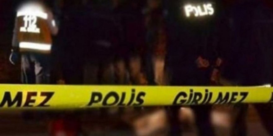 Mersin'de anne kız evlerinde ölü bulundu