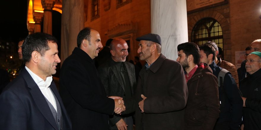 Başkan Altay, Vatandaşların Kandil Bereketine Ortak Oldu