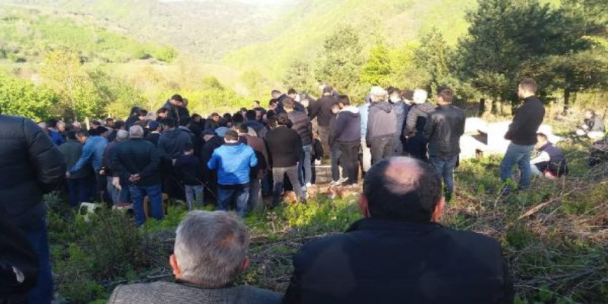 Sosyal medyadan 'Elveda' yazıp kendini ipe astı