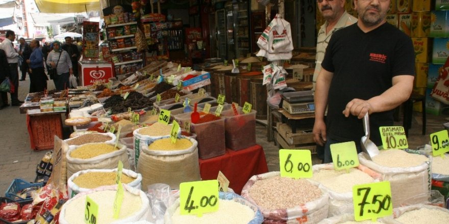 Devrek pazarında Ramazan ayı hareketliliği