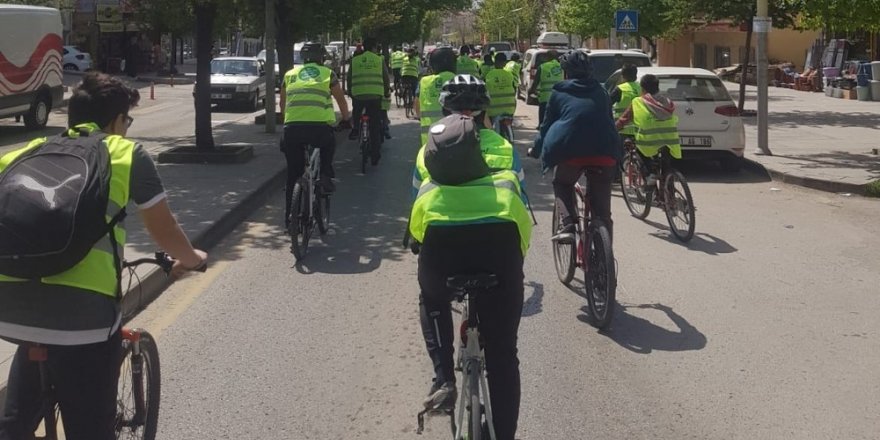 Pedallar sağlıklı yaşam için çevrildi