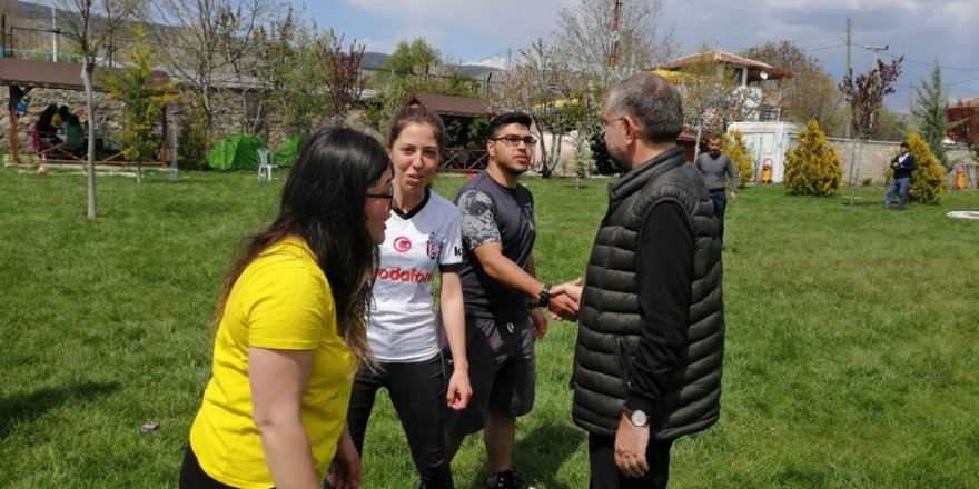 Başkan Sargın’dan kamp yapan öğrencilere ziyaret