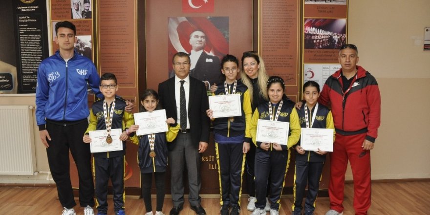 GKV’lilerin tenis başarısı