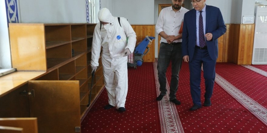 Gaziantep’te Ramazan ayı öncesi camiler temizleniyor