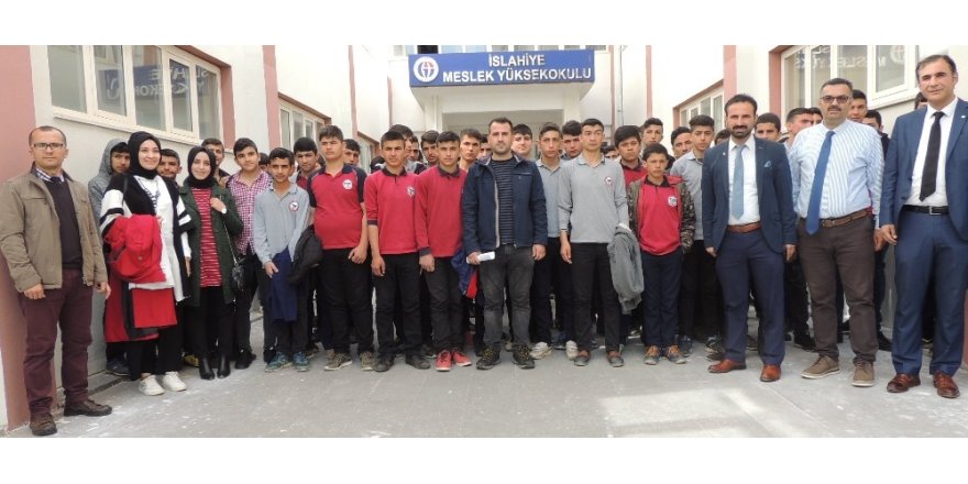 İMYO’ya tanıtım gezisi düzenledi