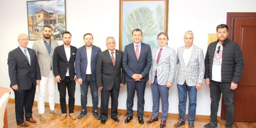 Mersin GİAD’dan Başkan Özyiğit’e ziyaret