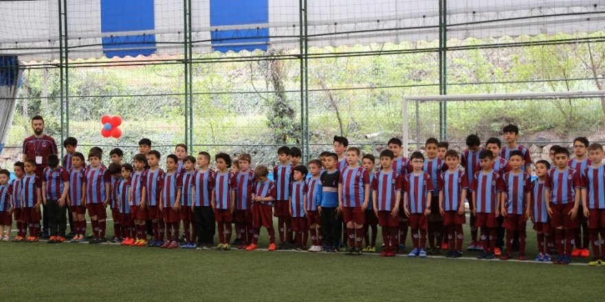 Artvin’de Trabzonspor Futbol Okulu açıldı