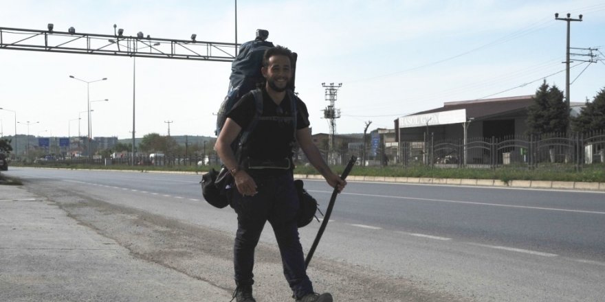 İtalyan antropolog yürüyerek Çin’e gidiyor