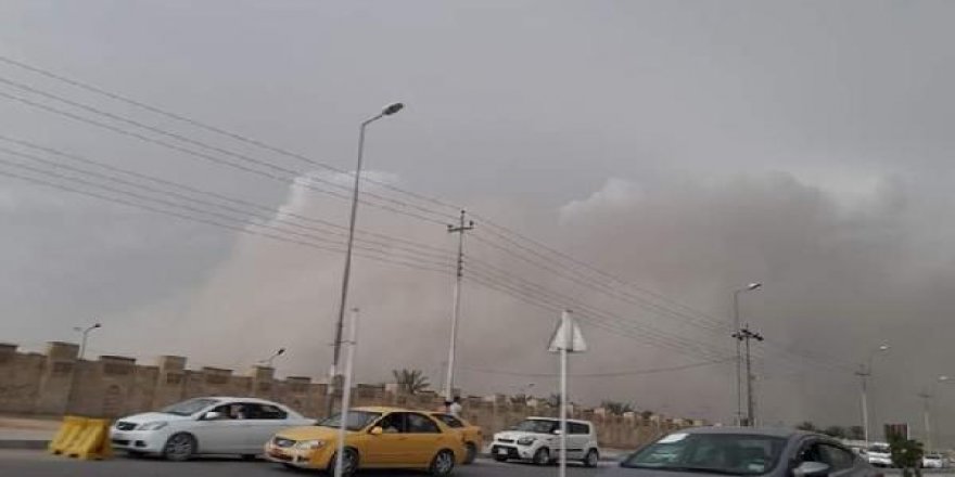 Irak'ta kum fırtınası: 5 ölü, 80 yaralı