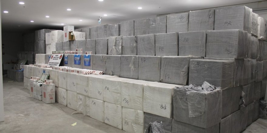 Sarp’ta 627 bin 500 paket kaçak sigara ele geçirildi