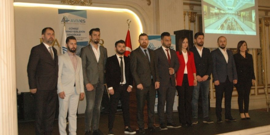 AVM çalışanlarından sendika