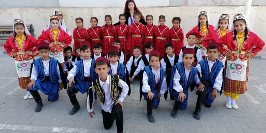 Silopi HEM’den halaylı yıl sonu sergisi