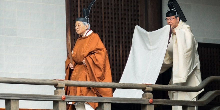 Japon İmparatoru Akihito tahtını devretti