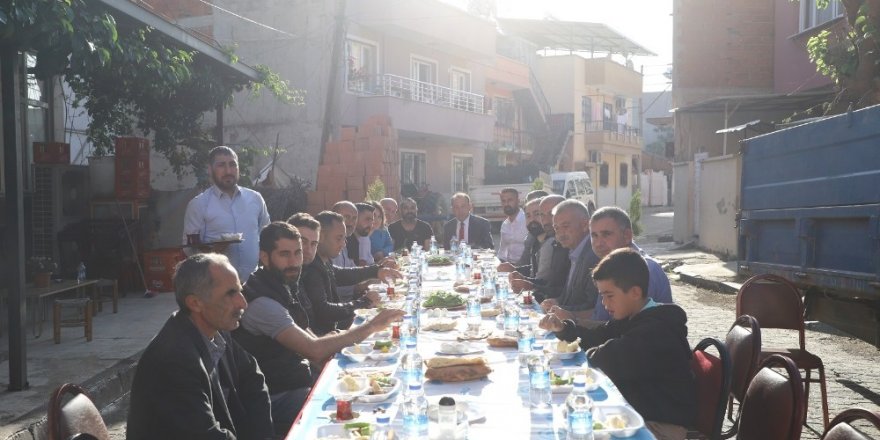 Başkan Akın genç sporcularla buluştu