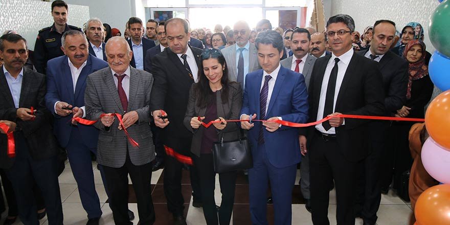 Konya'da Hem Yıl Sonu Sergisi Açıldı