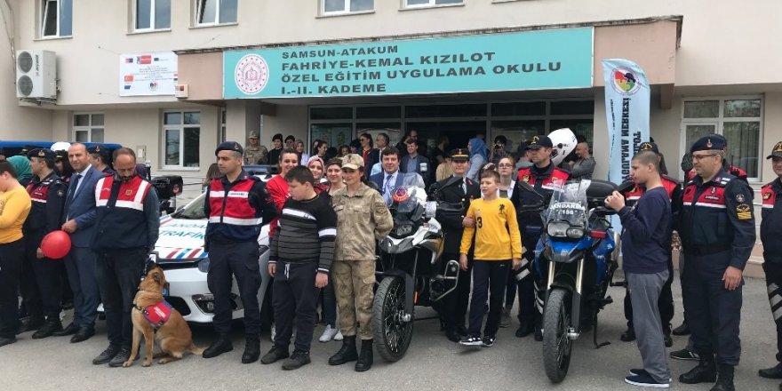 Jandarmadan ’özel’ tanıtım