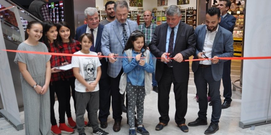 Yıl boyunca hazırladıkları eserleri beğeniye sundular