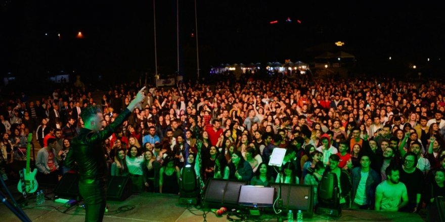 Muğla’da Bahar Şenlikleri Began konseri ile başladı
