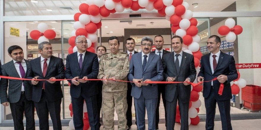 Kapıköy Gümrük Kapısındaki ilk mağaza açıldı