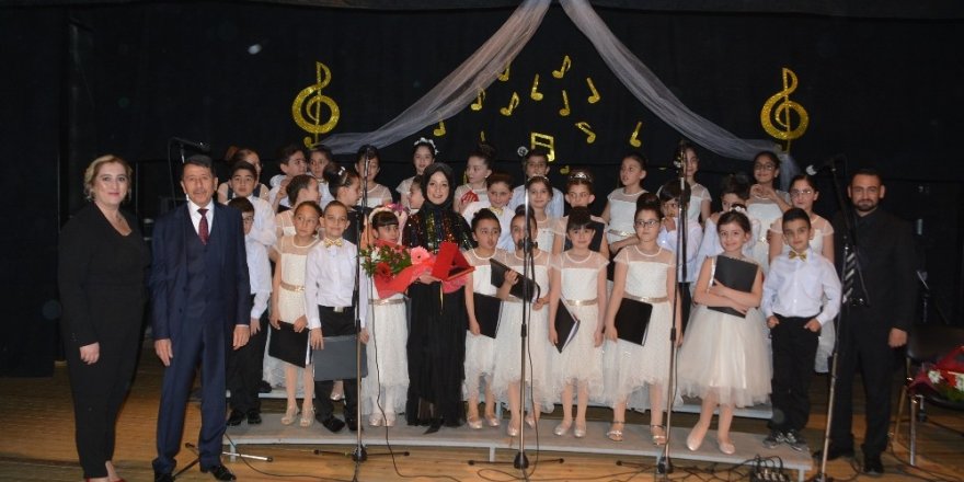 Çözüm Koleji 4. sınıf öğrencileri konser verdi